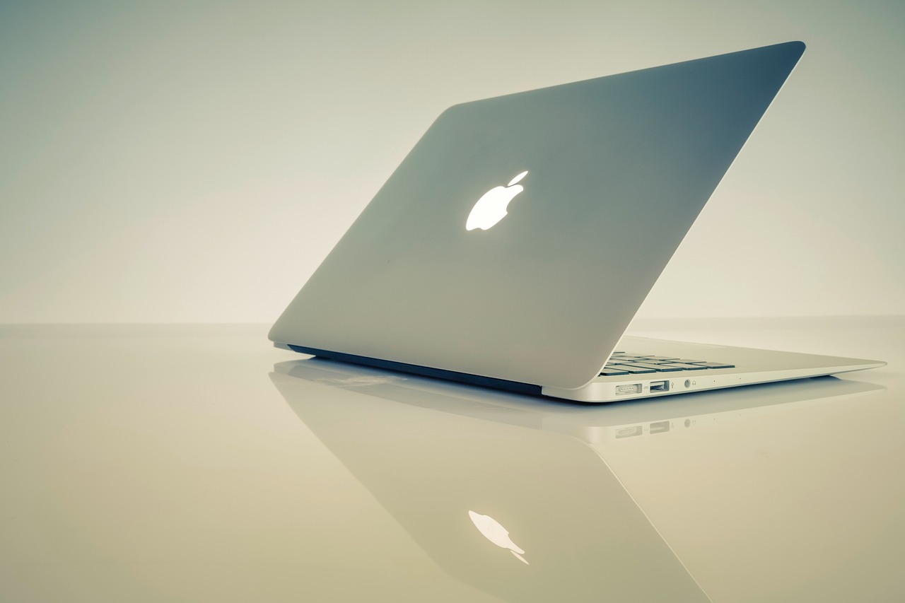 Featured Safari Vs Chrome Mac Iphone 1764165992277